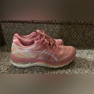 ASICS gel nimbus 23 size 7